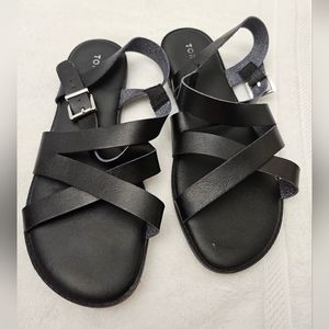 Torrid- Criss Cross Strappy Sandals